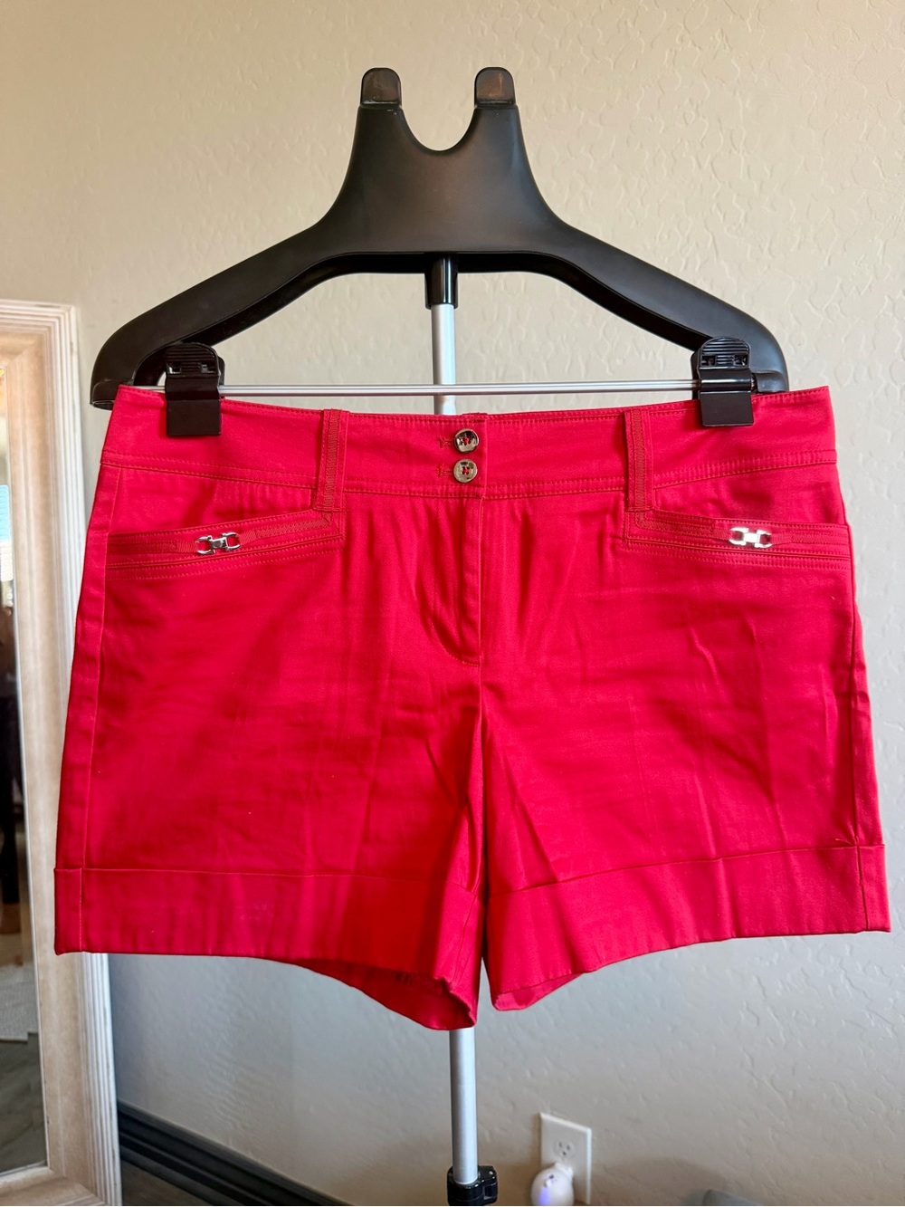 White House Black Market Red Shorts Sz 10